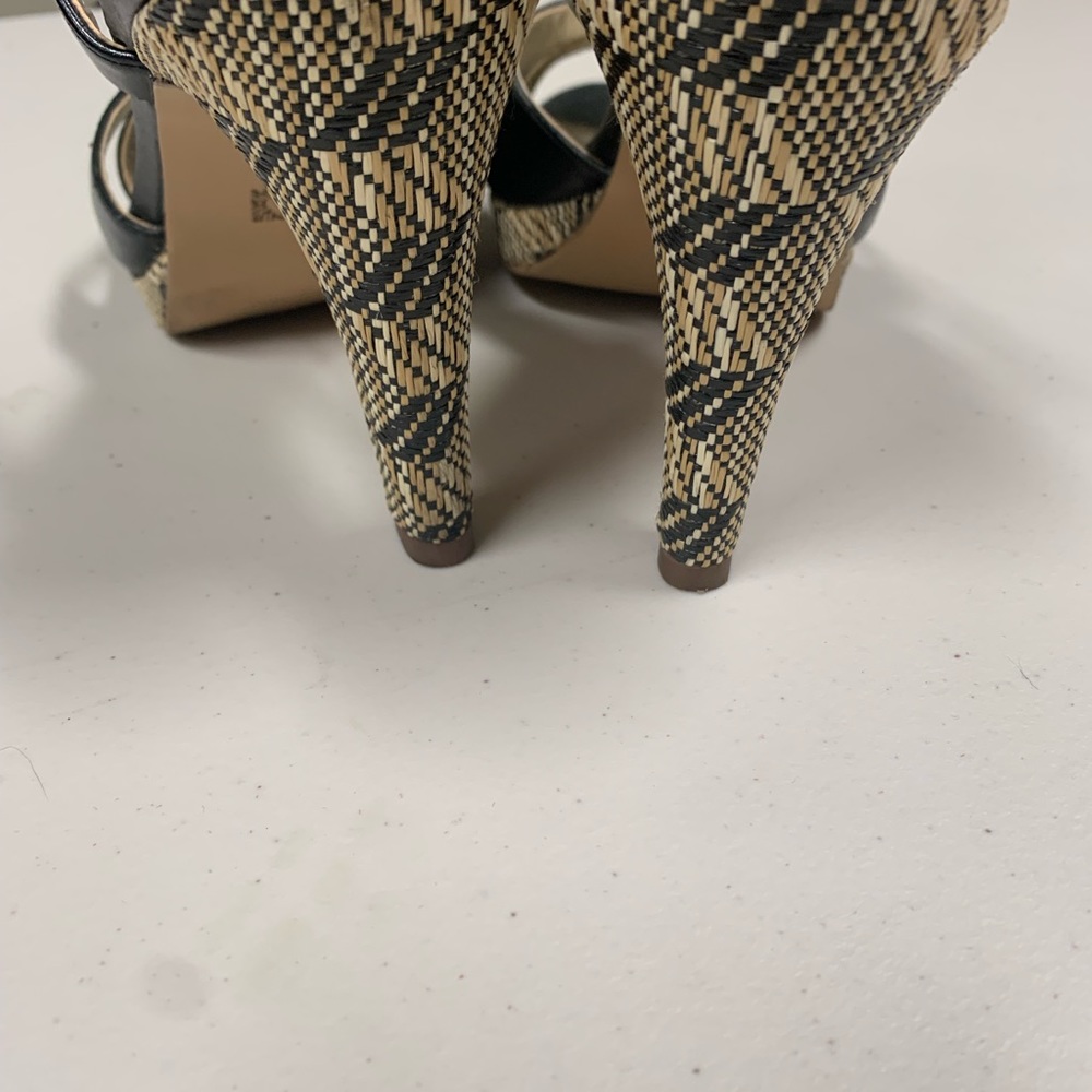 Anne Klein - Picture 2 of 2
